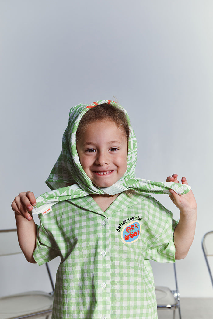 fr:Rose porte une taille 5-6, en:Rose wears a size 5-6, de:Rose trägt Größe 5-6