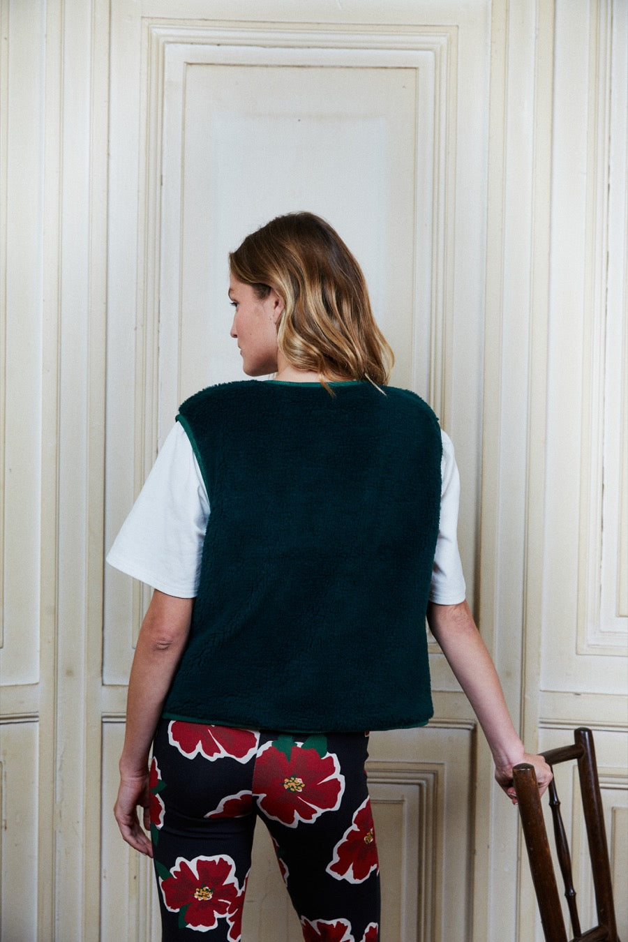 fr:Violette mesure 1m73 et porte une taille 1, en:Violette is 1m73 and wears a size 1, de:Violette ist 1m73 und trägt Größe 1