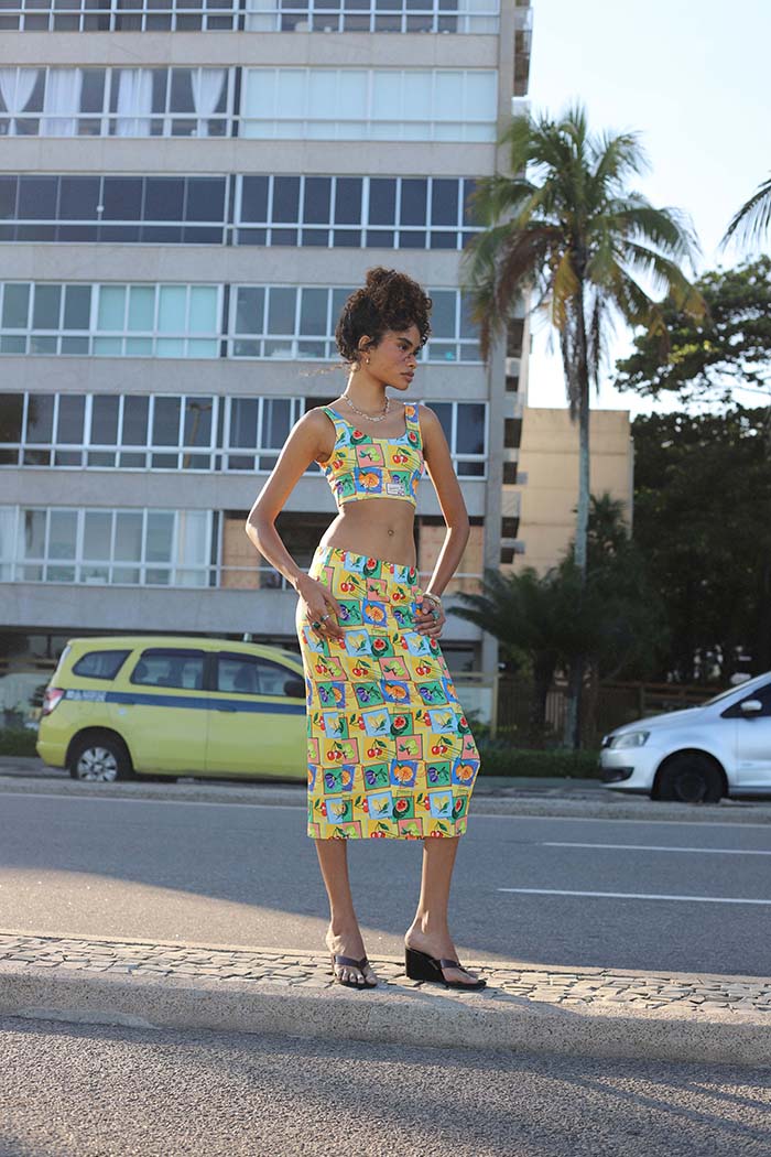 fr:Vanessa mesure 1m78 et porte une taille S, en:Vanessa is 1m78 and wears a size S, de:Vanessa ist 1m78 und trägt Größe S