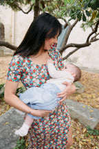 fr:Jeanne mesure 1m66 et porte une taille M, en:Jeanne is 1m66 and wears a size M, de:Jeanne ist 1m66 und trägt Größe M