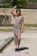 fr:Violette mesure 1m72 et porte une taille S, en:Violette is 1m72 and wears a size S, de:Violette ist 1m72 und trägt Größe S