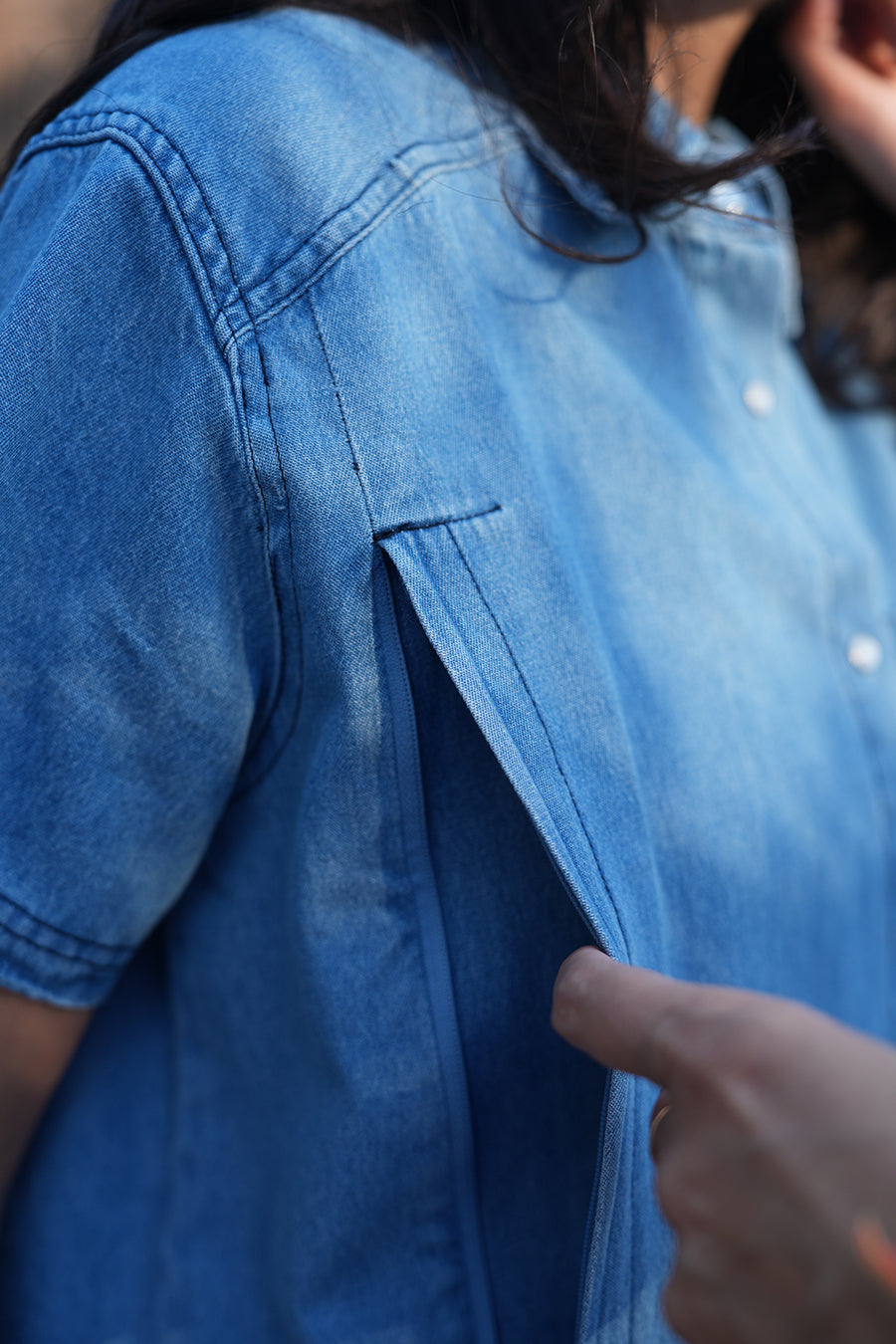 fr:Jeanne mesure 1m66 et porte une taille M, en:Jeanne is 1m66 and wears a size M, de:Jeanne ist 1m66 und trägt Größe M