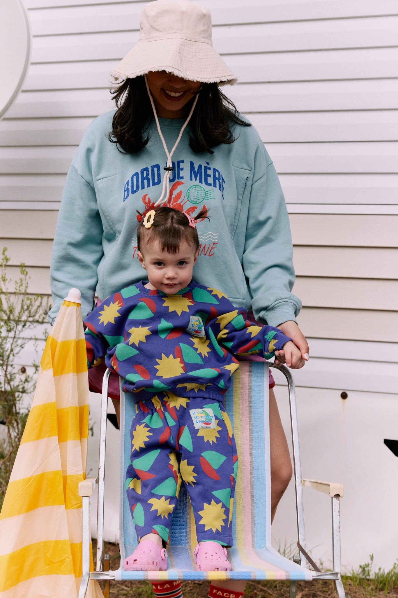 Kids-Sweatshirt "Le ciel les oiseaux et ma mère"