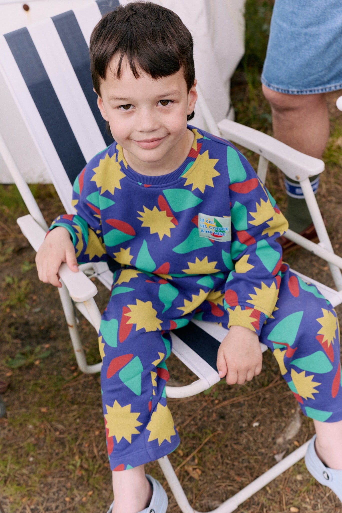 Kids-Sweatshirt "Le ciel les oiseaux et ma mère"