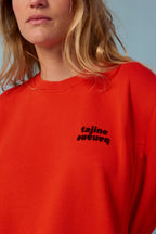 fr:Violette mesure 1m73 et porte une taille S, en:Violette is 1m73 and wears a size S, de:Violette ist 1m73 und trägt Größe S