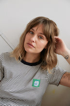 fr: Ophélie porte une taille S, en: Ophélie wears a size S, de: Ophélie trägt Größe S