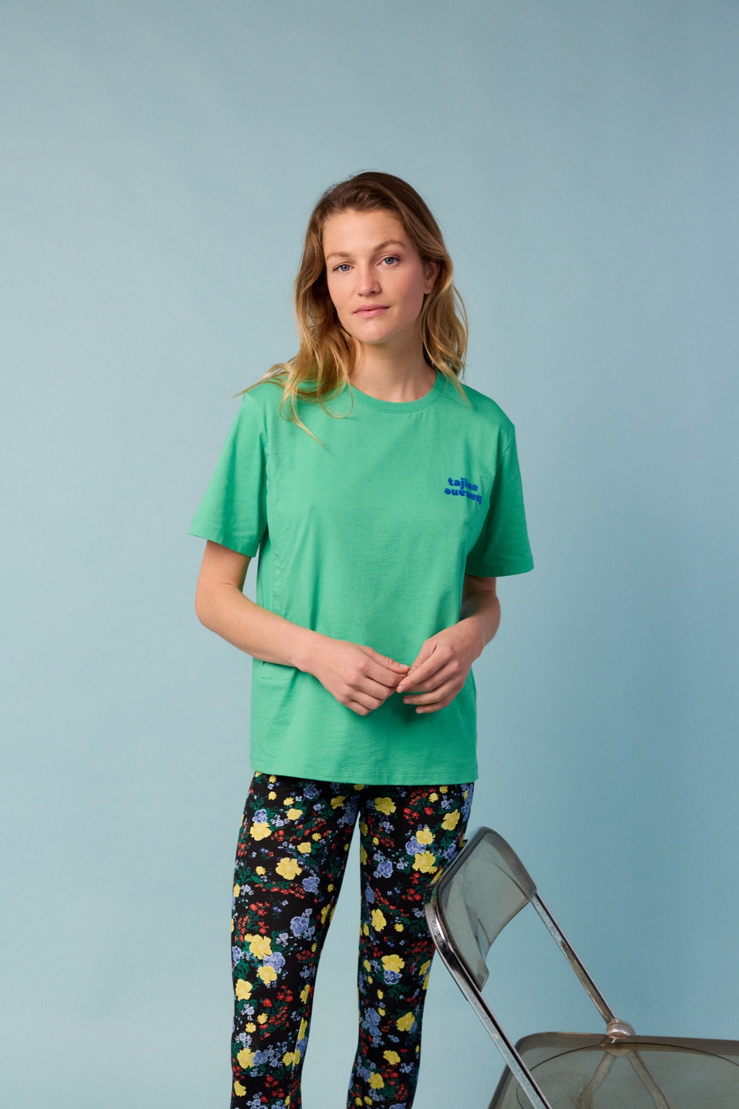 fr:Violette mesure 1m73 et porte une taille S, en:Violette is 1m73 and wears a size S, de:Violette ist 1m73 und trägt Größe S