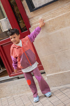fr:Eliott porte une taille 7-8, en:Eliott wears a size 7-8, de:Eliott trägt Größe 7-8