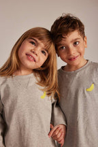 fr:Camille mesure 110cm et porte une taille 5 ans, en:Camille is 115 cm and wears a size 5 years old, de:Camille ist 115cm groß und trägt Größe 5 Jahre