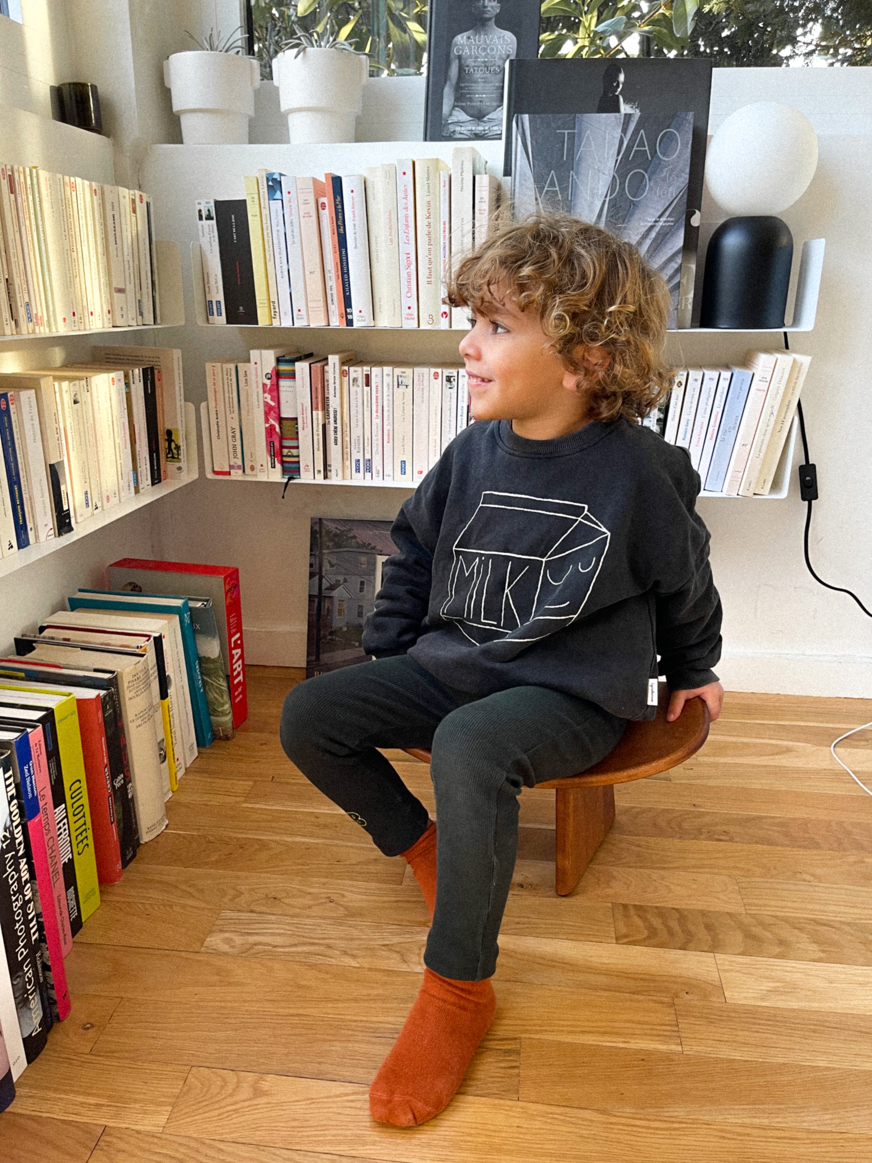 Sweat hiver milk enfant - Tajinebanane | Lou a 3 ans et demi porte une taille 5 ans